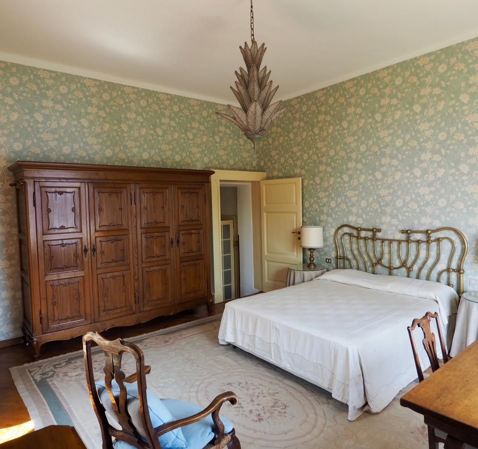 Casa Mondadori Bed & Breakfast Meina Exterior foto
